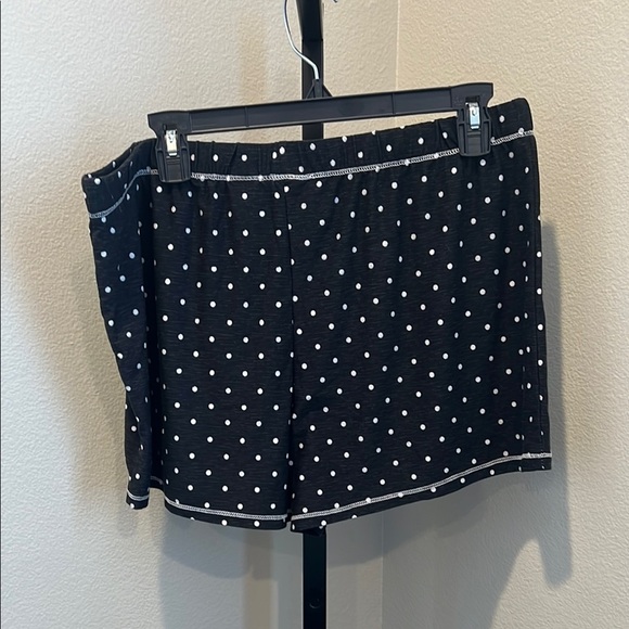 Jaclyn Smith Black and White Polka Dot Pajama Set - Picture 6 of 6